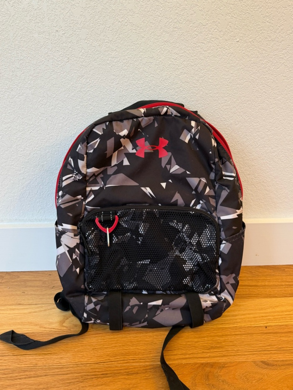 Under Armour Black and Gray Geometric Men's Backpack with Red Accents